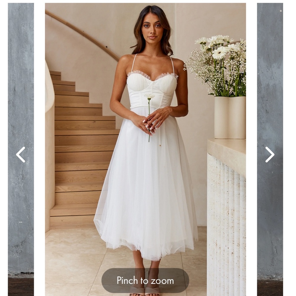 Selfie Leslie Smitten Neckline Chiffon Midi Dress